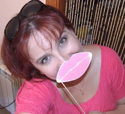 ASTOR vuelve con su movimiento solidario #Besosrosas para apoyar la lucha contra el cáncer de mama