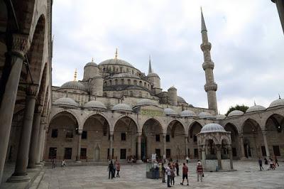 ESTAMBUL, tradición y oración.