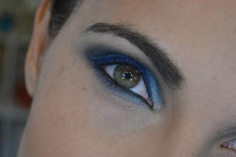 Maquillaje azul con el nuevo sexteto de sombras de NATURA!