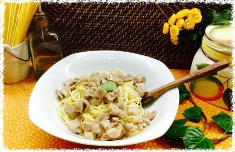 Espaguetis con pollo al ajillo Espagueti con apollo al ajillo 3