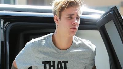 Bieber castigado a pintar paredes por lanzar huevos