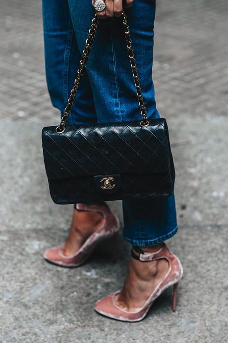 Topshop_Jeans-Jimmy_Choo_Shoes-Lace_Up-Ballerina_Heels-Grey_Top-Chanel_Vintage-Outfit-MFW-Milan-8