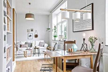 Luminoso, desordenado y natural decora un espacio abierto