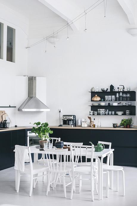 De fábrica a CASA FAMILIAR CON ESTILO! ¿os imagináis el cambio? De fábrica a CASA FAMILIAR CON ESTILO! ¿os imagináis el cambio?