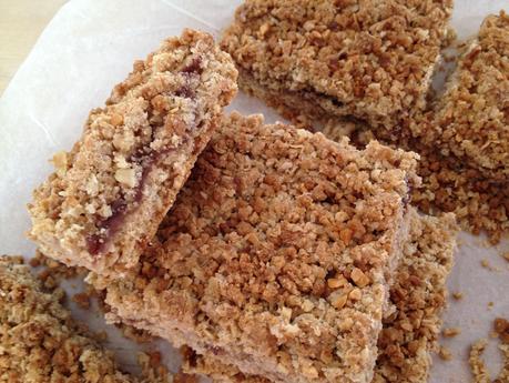 recetas postres delikatissen recetas con avena dulces postres rápidos postres para muchos postres fáciles cuadrados de avena y frambuesa crumble cake blog postres fáciles Barritas de avena y frambuesas 