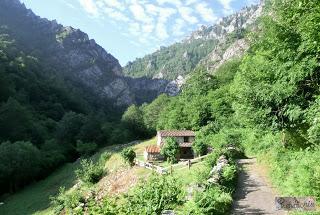 Caleao-Los Arrudos-Puertos del Contorgán-Corteguerón-Pasá la Tayá
