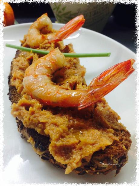 Tosta de crema de marisco con langostinos 4