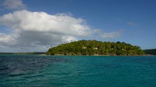 TONGA: NADAR CON BALLENAS JOROBADAS EN VAVA’U