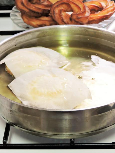 Crullers con chocolate y azucar y ¿como preparar pasta choux?