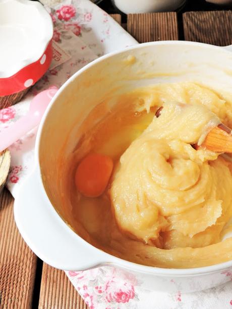 Crullers con chocolate y azucar y ¿como preparar pasta choux?