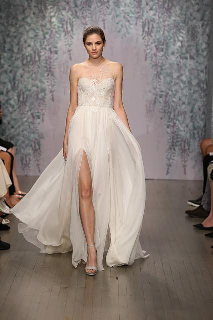 Vestido de novia de Monique Lhuiller para 2016 - Foto: Don Ashby