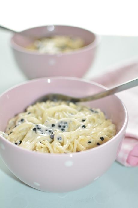 Espaguetis a la crema con caviar