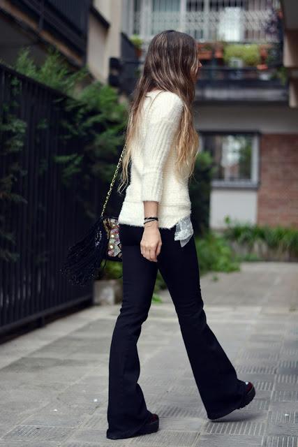 FLARED IN BLACK FLARED IN BLACK