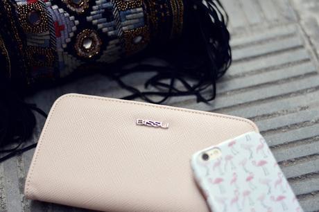 FLARED IN BLACK FLARED IN BLACK