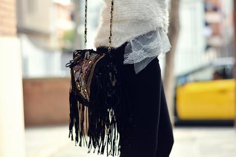 FLARED IN BLACK FLARED IN BLACK