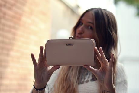 FLARED IN BLACK FLARED IN BLACK