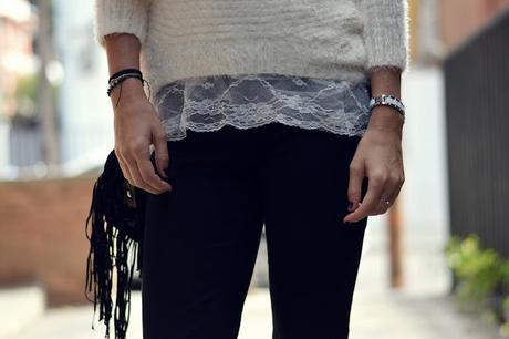 FLARED IN BLACK FLARED IN BLACK