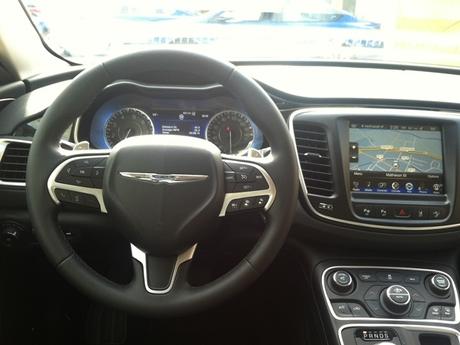 Chrysler 200 Ratings