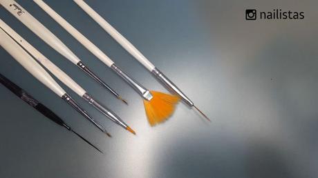 Como limpiar los pinceles de nail art