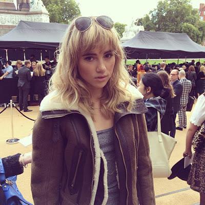 Suki Waterhouse, el nombre del momento