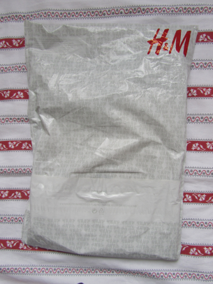 Packaging Exterior (2:2) - H&M