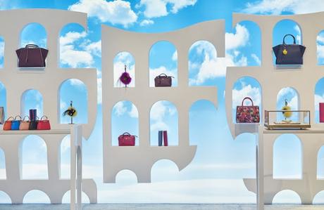 La Pop Up Store de Fendi en Harrods lleva la majestuosa Roma a las calles de Londres