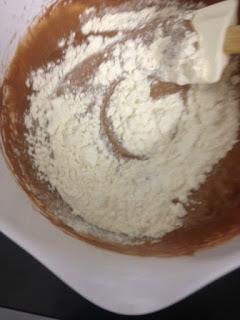 CUPCAKES -  BROWNIE CON BOMBON FERRERO ROCHER