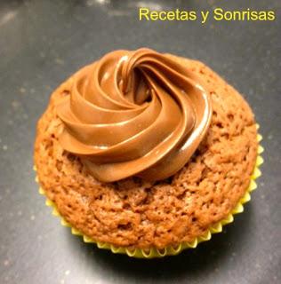 CUPCAKES -  BROWNIE CON BOMBON FERRERO ROCHER