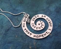 To Show You #18: alrededor del cuello