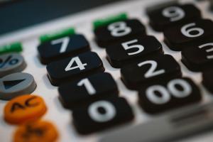 ¿CÓMO ORGANIZAR MIS FINANZAS EN 3 PASOS?