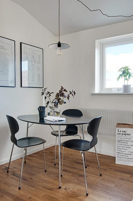 mini pisos pequeños deco espacios abiertos decoración mini aticos decoración gris blanco decoración de estilo nórdico blog de decoración nórdica ático estilo nórdico atico calido acogedor 