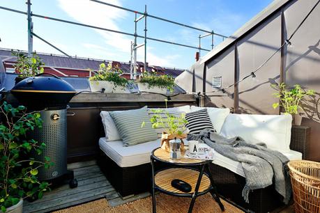 mini pisos pequeños deco espacios abiertos decoración mini aticos decoración gris blanco decoración de estilo nórdico blog de decoración nórdica ático estilo nórdico atico calido acogedor 