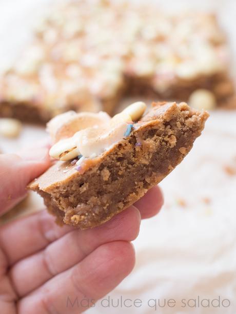 Bars con nubes y lacasitos white