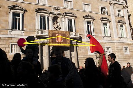 Las formas tienen caras de color Las formas tienen caras de color