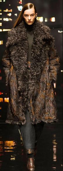 Trend Alert: El abrigo Yeti o de pelo y los tejidos gruesos