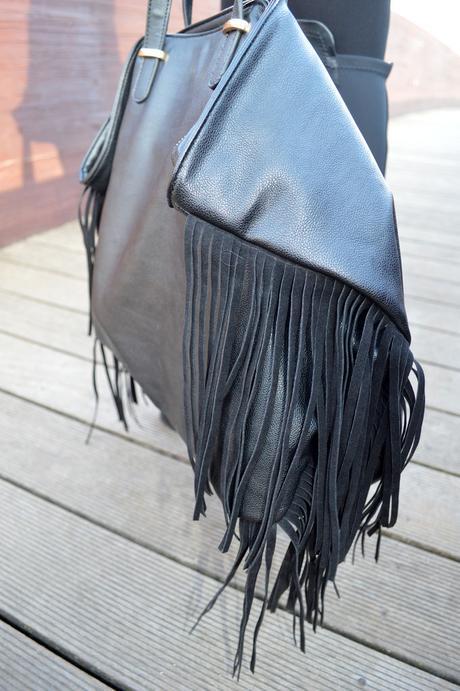 Autumn between fringes Bolso Bissu Flecos