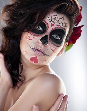 ¿Sabes que es una Catrina? Maquillaje perfecto para Halloween, sin herir la sensibilidad! maquillaje-de-catrina-300x380