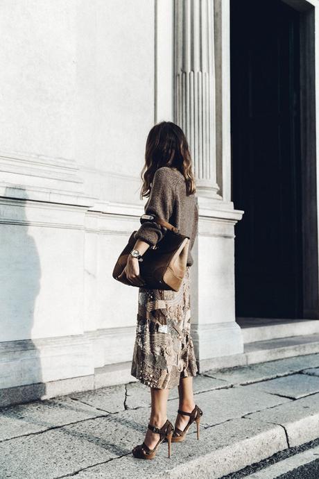 Ralph_Lauren-Sequins_Midi_Skirt-Tiffin_Bag-MFW-Milan_Fashion_Week-Outfit-37