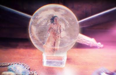 Nuevo videoclip (tarotista) de Smashing Pumpkins: 'Run2Me'