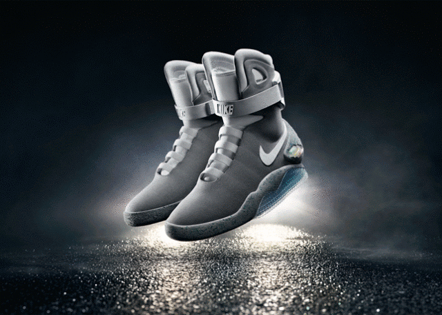 Video | Michael J. Fox recibió el Primer par de Nike Mag 2015