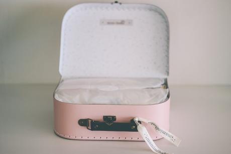 Tu Bebebox...La cajita que se adapta a tu bebé. Mini Box Rose Maminebaba