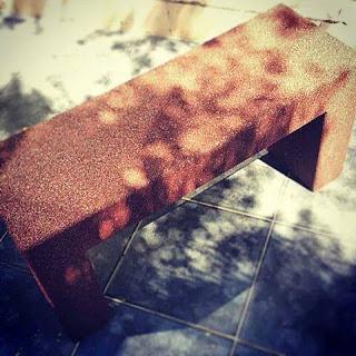 Conociendo un innovador emprendimiento que utiliza el caucho reciclado, Muebles MUKA