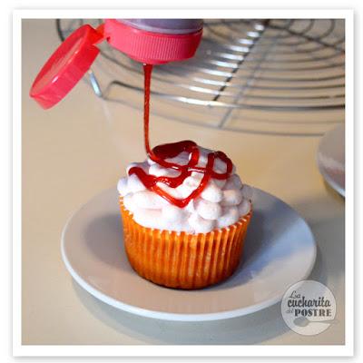 HALLOWEEN 2015: CUPCAKES DE CEREBRO SANGRIENTO / BLOODY BRAIN CUPCAKES