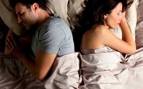 Así duermes con tu pareja, así es tu relación con ella.