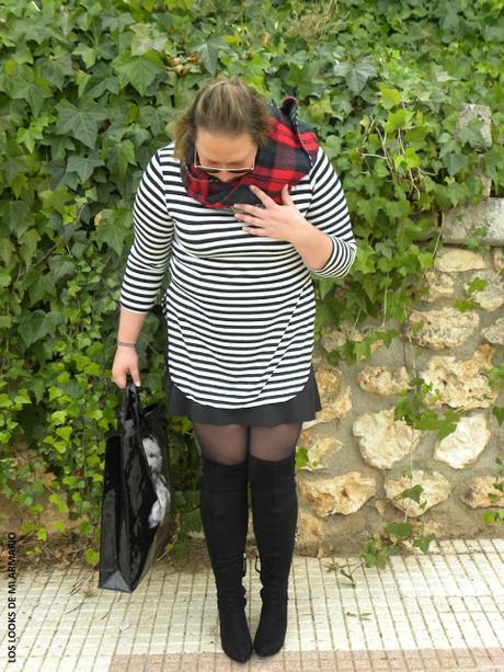 http://www.loslooksdemiarmario.com/2015/10/leggings-boots-look-curvy.html