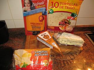 QUESADILLA CUATRO QUESOS HALLOWEEN