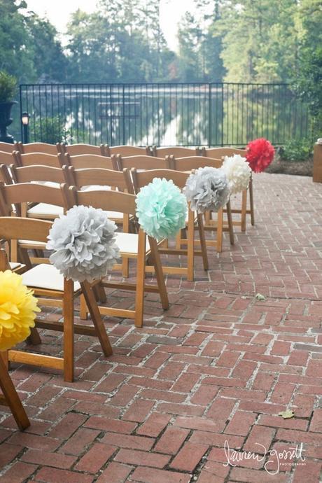 Pompones y mas pompones para decorar todo tipo de saraos