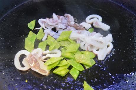 Arroz ciego de rape y marisco con alioli gratinado (paso a paso)