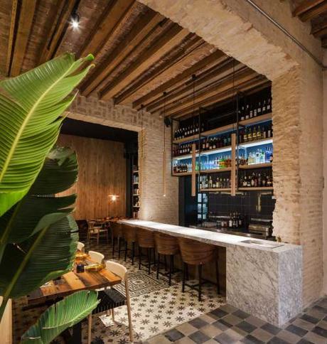 Restaurante en Sevilla, Perro Viejo, equilibrado  diseño interior