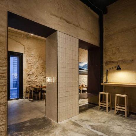 Restaurante en Sevilla, Perro Viejo, equilibrado  diseño interior